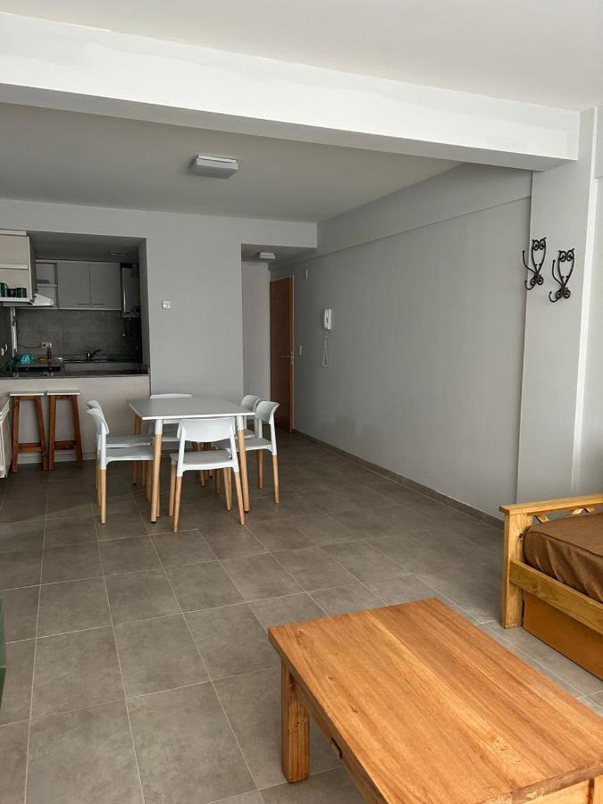 Departamento Amplio Y Comodo Cerca Del Centro San Carlos de Bariloche Eksteriør bilde